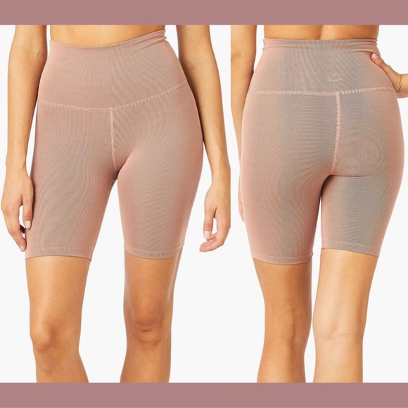 NWT $68 Beyond Yoga [ XL ] Heather Rib High Rise Biker‎ Short in Mauve - Picture 14 of 14